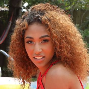 Brixley Benz (@brixleybenz) .